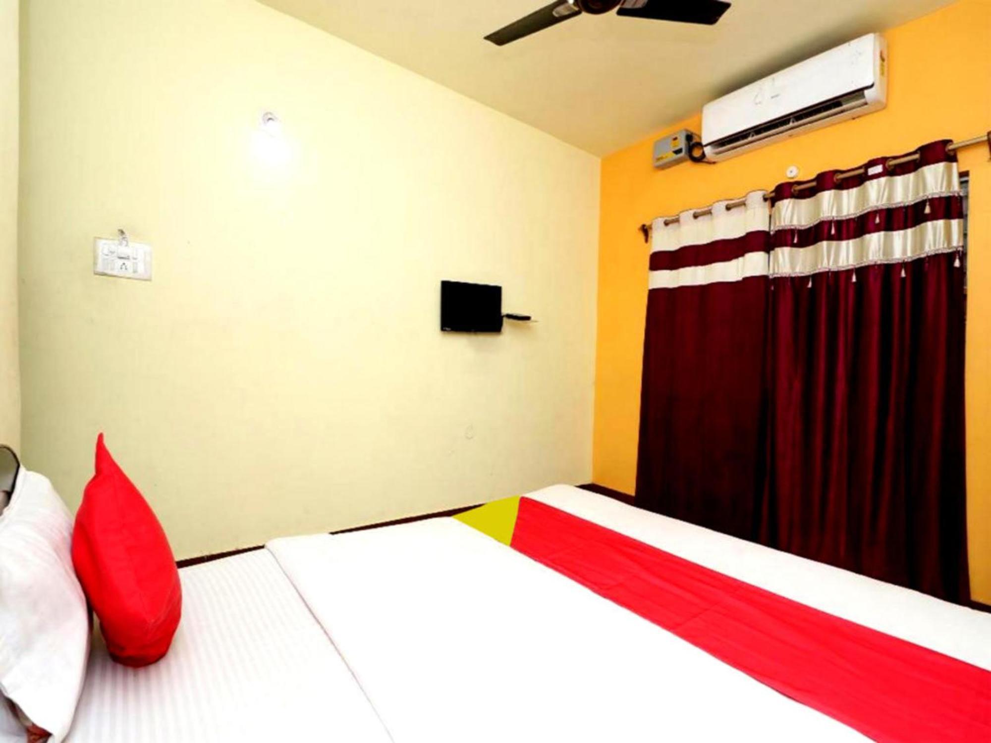 Hotel Shree Bhumi Puri - Near Sea Beach-Excellent Customer Choice-Best Seller By Morservices エクステリア 写真